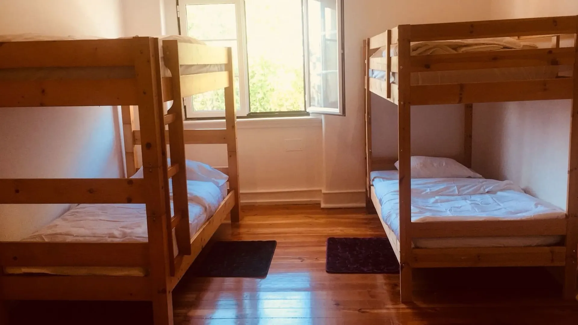 Hostel Triuno Лиссабон